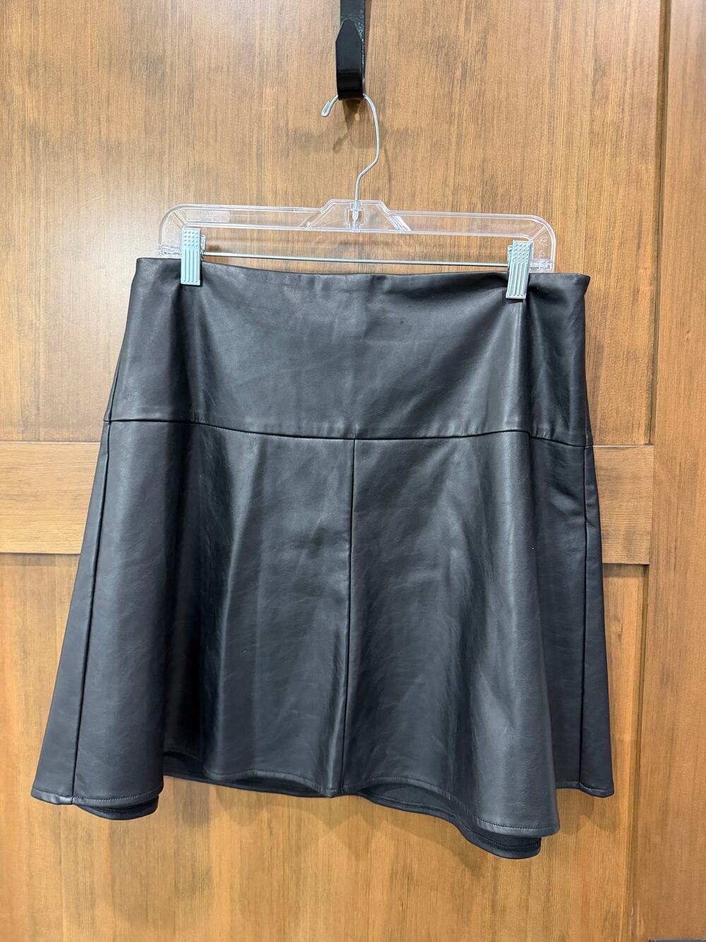 Express Black Faux Leather Seamed A-Line Mini Flare Skirt Women's Size 12